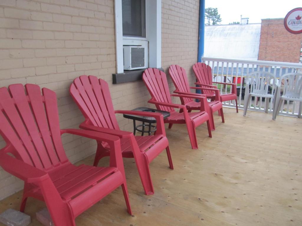 Le Voyageur Inn Mattawa Zewnętrze zdjęcie