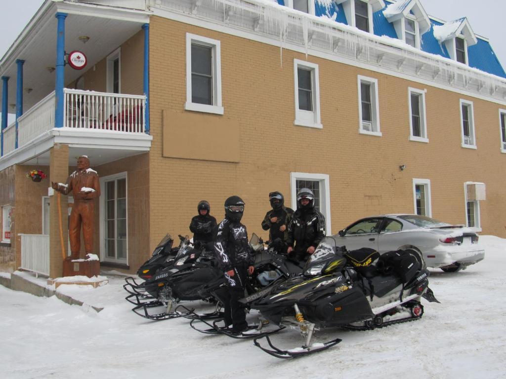 Le Voyageur Inn Mattawa Zewnętrze zdjęcie
