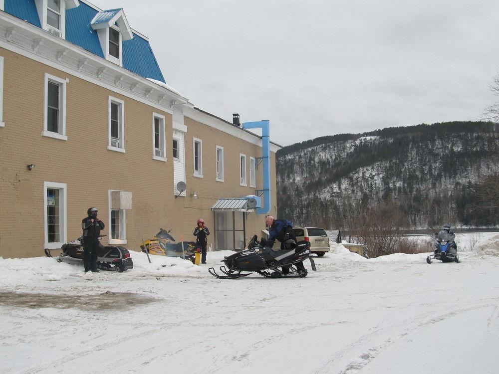 Le Voyageur Inn Mattawa Zewnętrze zdjęcie