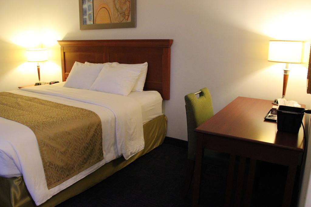 Le Voyageur Inn Mattawa Zewnętrze zdjęcie